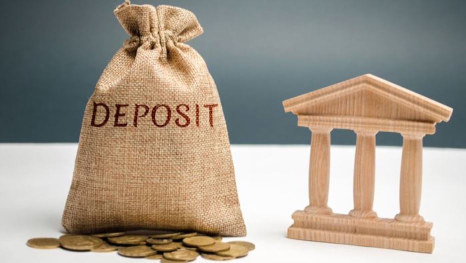 Rriten kursimet në lekë dhe në valutë në korrik, rreth 240 mln euro më shumë në banka